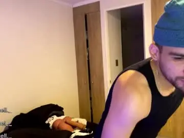 Chaturbate Live Porn of emanuell___