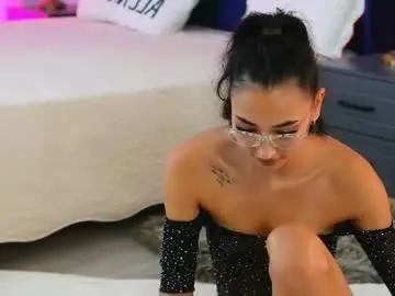 Chaturbate Live Sex of shy_eveline