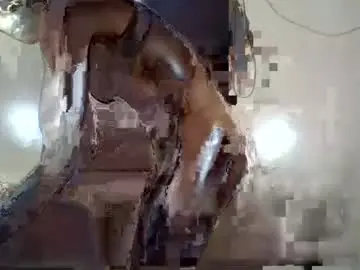 Chaturbate Live Sex Cam of cute_petiitte