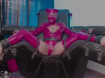 Chaturbate Live Sex of kenllyhot_and_valeriahell