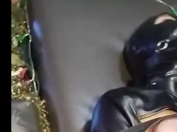 Chaturbate Free Live Porn of kenllyhot_and_valeriahell
