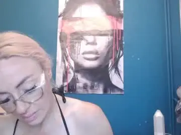 Chaturbate Adult Video Chat of nadinnnea