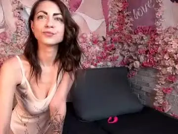 Chaturbate Live Sex Cam of kinkyfriedchicks_