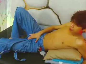 Chaturbate Nude Webcam of oliiver_tay