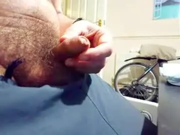 Chaturbate Watch Live Sex Cams of smallhairyuncut
