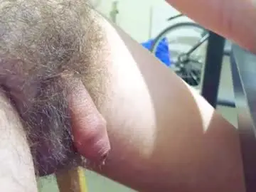 Chaturbate Sex Chat of smallhairyuncut