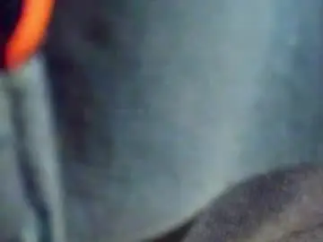 Chaturbate Sex Cam of smallhairyuncut