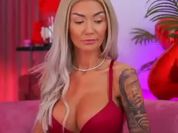 Chaturbate Live Sex Cam of therealfallingangel