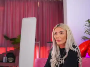 Chaturbate Sex Cam of therealfallingangel