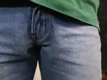 Chaturbate Free Porn Cam of leo_diaz01