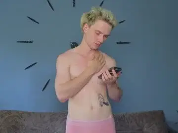 Chaturbate Nude Webcam of pupsenish