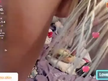Chaturbate Watch Live Sex Cams of ebonyskinn