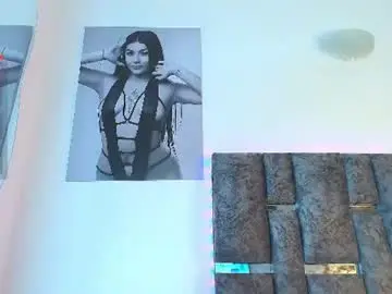 Chaturbate Live Sex Cam of taniamilan