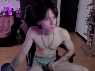 Chaturbate Live Sex Cam of xice_boy
