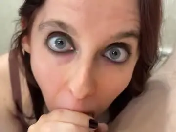 Chaturbate Adult Video Chat of evafatcat
