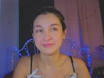 Chaturbate Live Sex Cam of funny_whotsss
