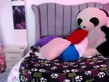 Chaturbate Sex Cam of luna_and_logan_hot