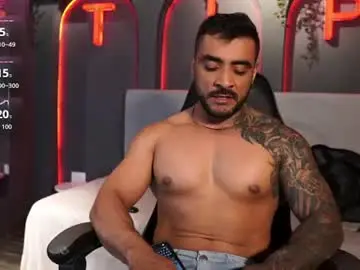 Chaturbate Best live sex cam show of eric_harrison1