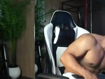 Chaturbate Live Sex Cam of eric_harrison1