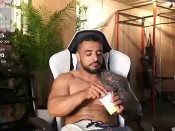 Chaturbate Watch Live Sex Cams of eric_harrison1