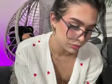 Chaturbate Live Sex Cam of samanthabernardo_