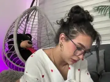 Chaturbate Live Sex Cam of samanthabernardo_