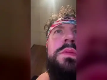 Chaturbate Live Sex Cam of steed_poundswell