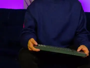 Chaturbate Free Porn Cam of andrewfalcon_