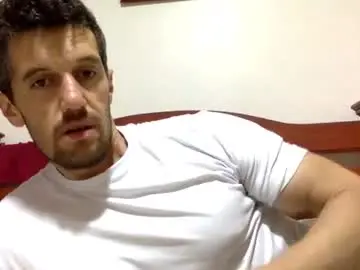 Chaturbate Watch Live Sex Cams of bigcock_couple32