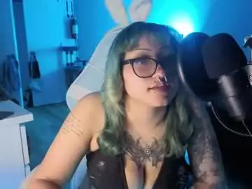 Chaturbate Live Sex Cam of deluxxxeblu