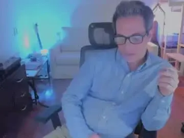 Chaturbate Live Sex Cam of andy0pandi