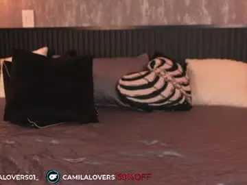 Chaturbate Live Porn of camilalovers01