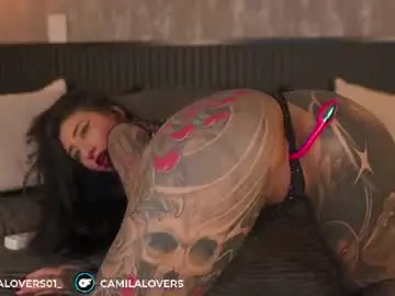 Chaturbate Nude Webcam of camilalovers01