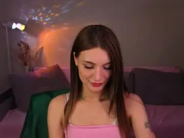 Chaturbate Nude Webcam of caroline_prescott1