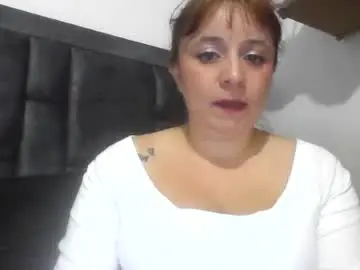 Chaturbate Best live sex cam show of isabellaa_hills_