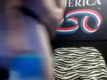Chaturbate Live Sex Cam of lou_suffer