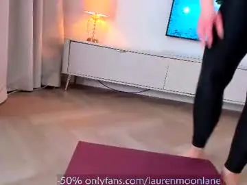 Chaturbate Adult Video Chat of missflowersbloom