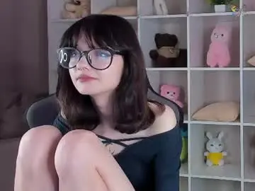 Chaturbate Live Sex Cam of emily_burnns