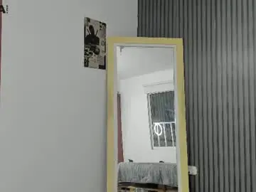 Chaturbate Free Porn Cam of golden_twunk
