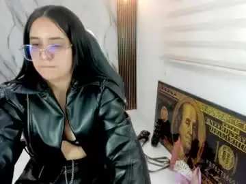 Chaturbate Adult Webcams of queen_findom1