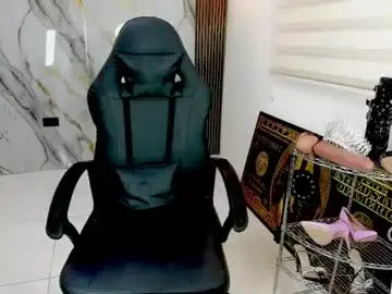 Chaturbate Private Sex Chat of queen_findom1