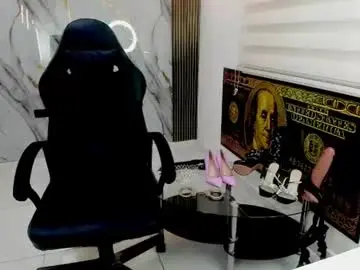 Chaturbate Free Porn Cam of queen_findom1