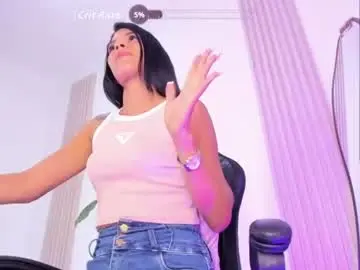 Chaturbate Adult Video Chat of shara_85