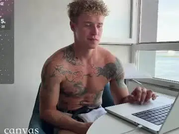Chaturbate Live Sex of andre_canvas