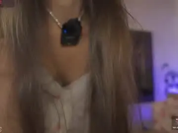 Chaturbate Free Porn Cam of bellapazzia13