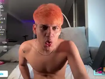 Chaturbate Live Sex Cam of ethanmiller1