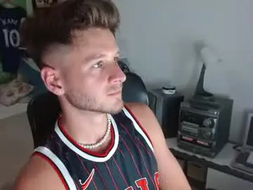 Chaturbate Free Porn Cam of freddy_star