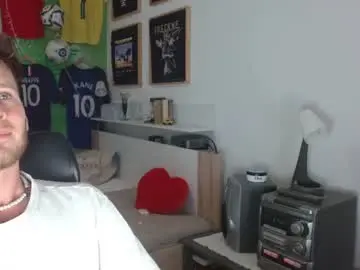 Chaturbate Live Sex Cam of freddy_star