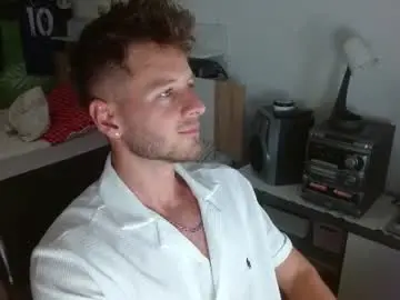 Chaturbate Live Porn of freddy_star