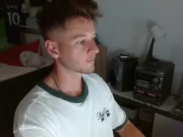 Chaturbate Free Porn Cam of freddy_star